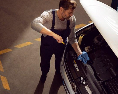 На бывший завод General Motors в Шушарах начали набирать персонал