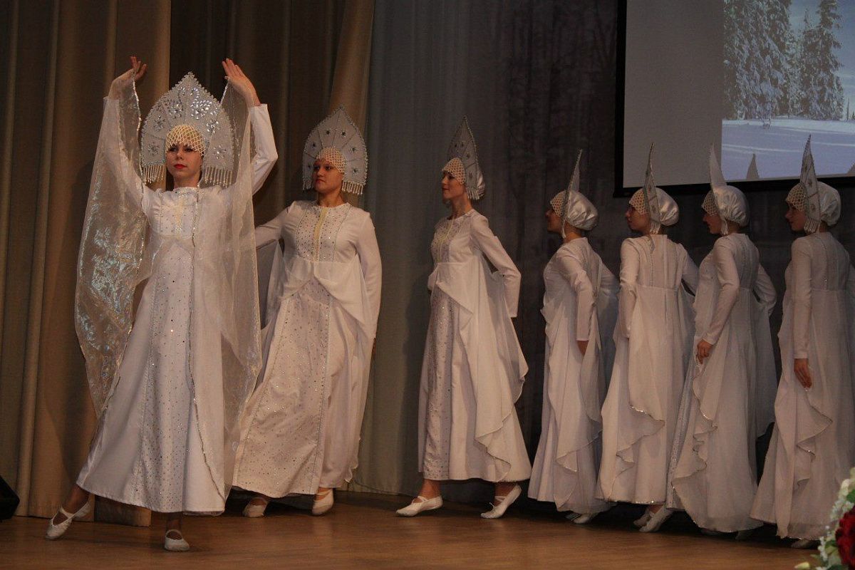 Церемония вручения паспортов юным гражданам Российской Федерации