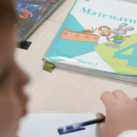 Глава Минпросвещения высказался об идее перехода на 12-летнее обучение в школах