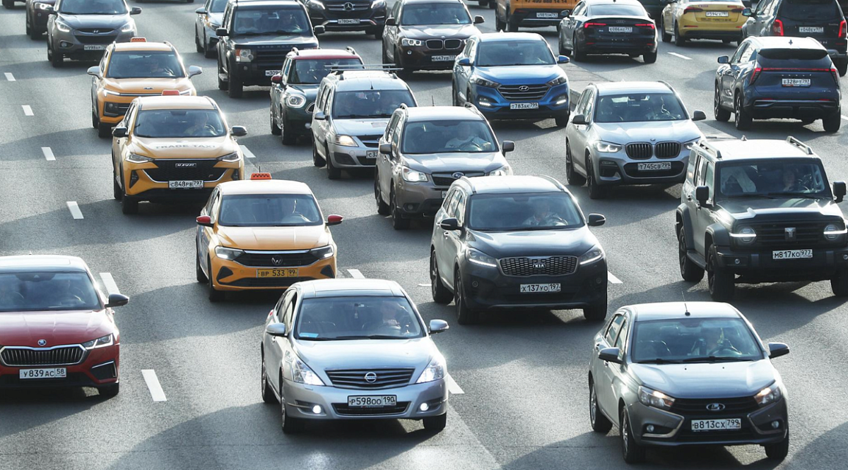 Закон о продаже красивых номеров на авто внесли в Госдуму