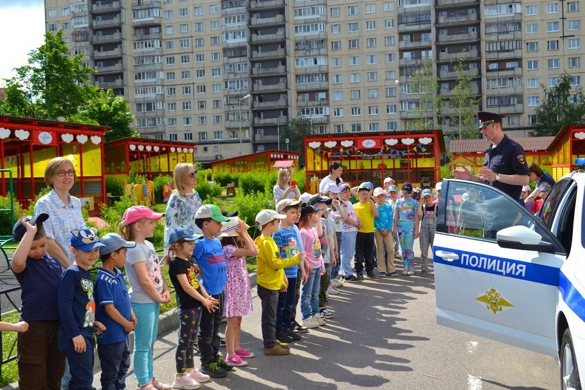 В детском саду №17 проведен игровой марафон по станциям «Безопасное лето» В детском саду №17 проведен игровой марафон по станциям «Безопасное лето»