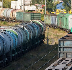 Первый грузовой поезд из России прибыл в порт Ирана