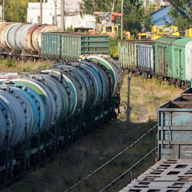 Первый грузовой поезд из России прибыл в порт Ирана