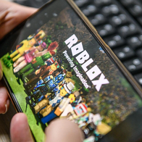 Пытавшаяся обойти блокировку Roblox школьница лишилась 82 тыс. рублей