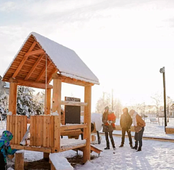 В Колпино высадили более 1100 деревьев и кустарников в новом сквере