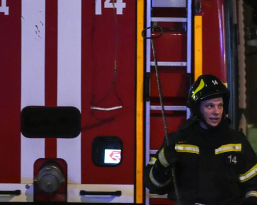 Поезд подожгли около железнодорожной станции Шушары