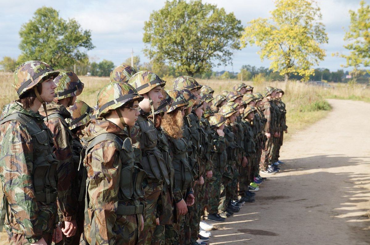 Команда добровольческого объединения "МИГ" заняла первое место в молодежном слете "Честь! Слава! Победа!"