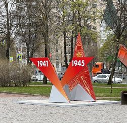 Колпинский район одевается в цвета Победы и Весны