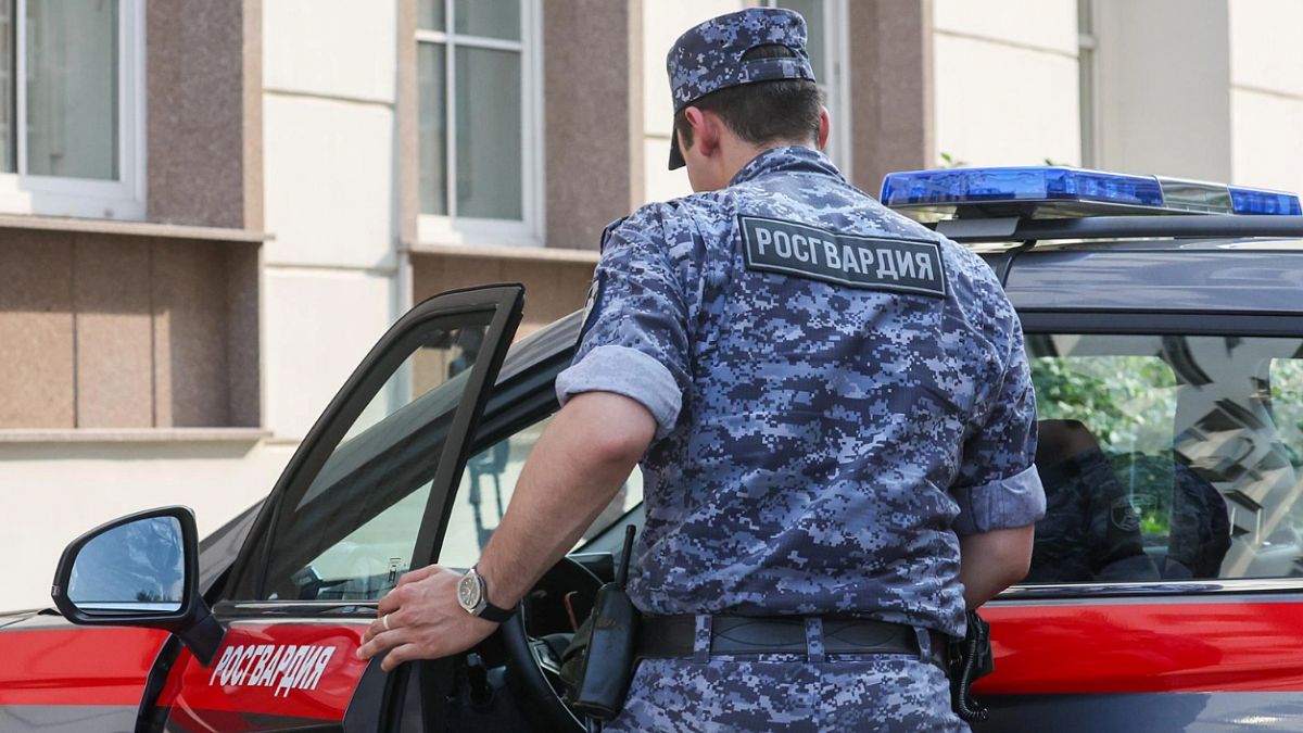 В Петербурге росгвардейцы вернули домой шестилетнего мальчика