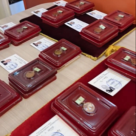 Торжественная церемония вручения знаков «Жителю блокадного Ленинграда» и юбилейных медалей