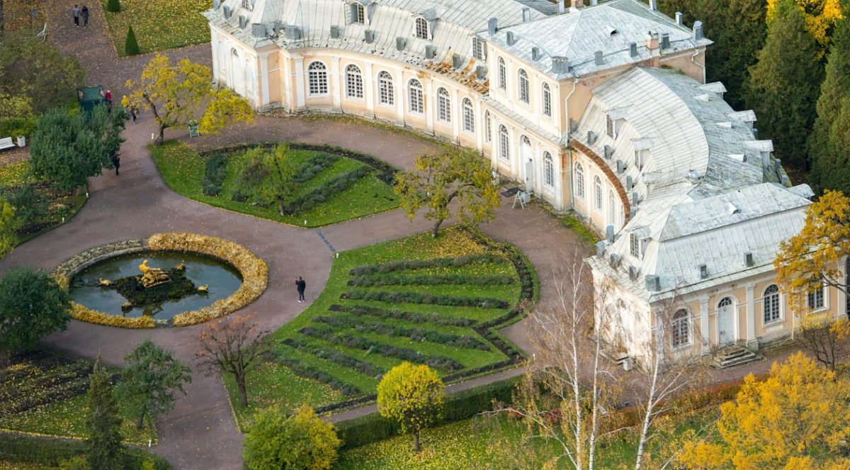 С 5 ноября вход в музей-заповедник «Петергоф» станет бесплатным