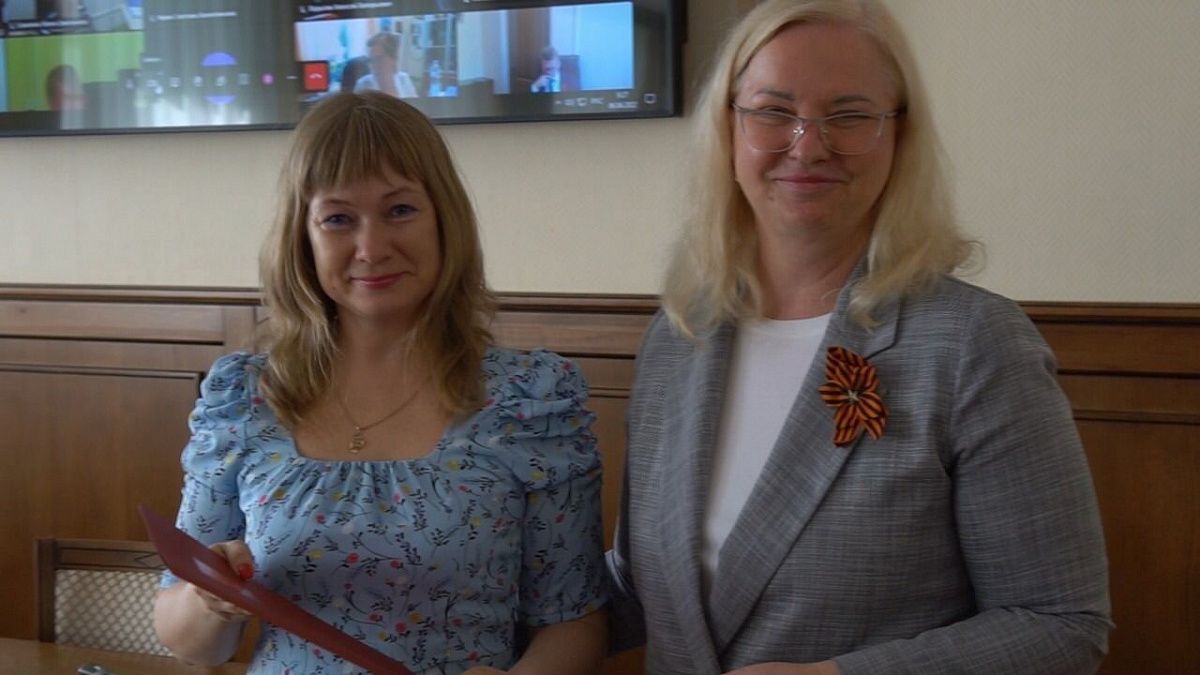 Глава района Юлия Логвиненко высоко оценила работу подростково-молодежного центра "Ровесник" Глава района Юлия Логвиненко высоко оценила работу подростково-молодежного центра "Ровесник"