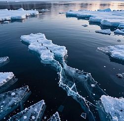Мужчина сам провалился под лёд, спасая незнакомку в Приозерске Мужчина сам провалился под лёд, спасая незнакомку в Приозерске