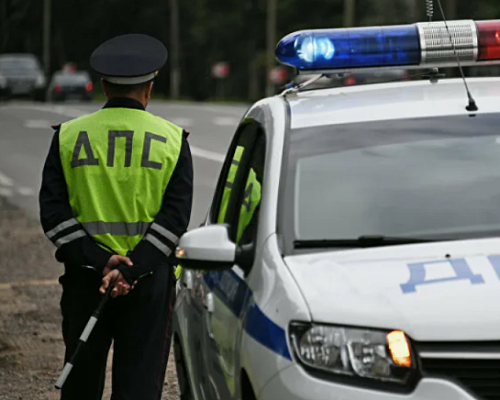 Житель Петербурга лишился прав почти на полтора года за побег с места ДТП