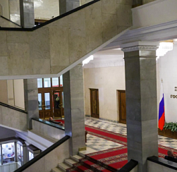 Госдума приняла в I чтении закон о повышении МРОТ с 1 января 2026 года