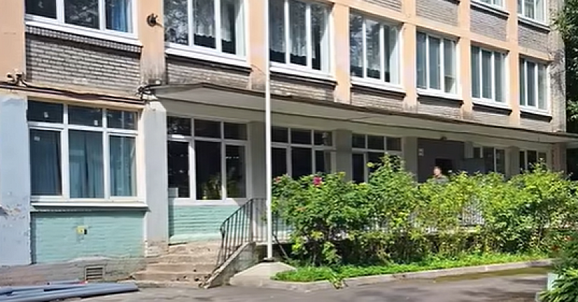 В Колпинском районе готовят к новому учебному году школы и детсады
