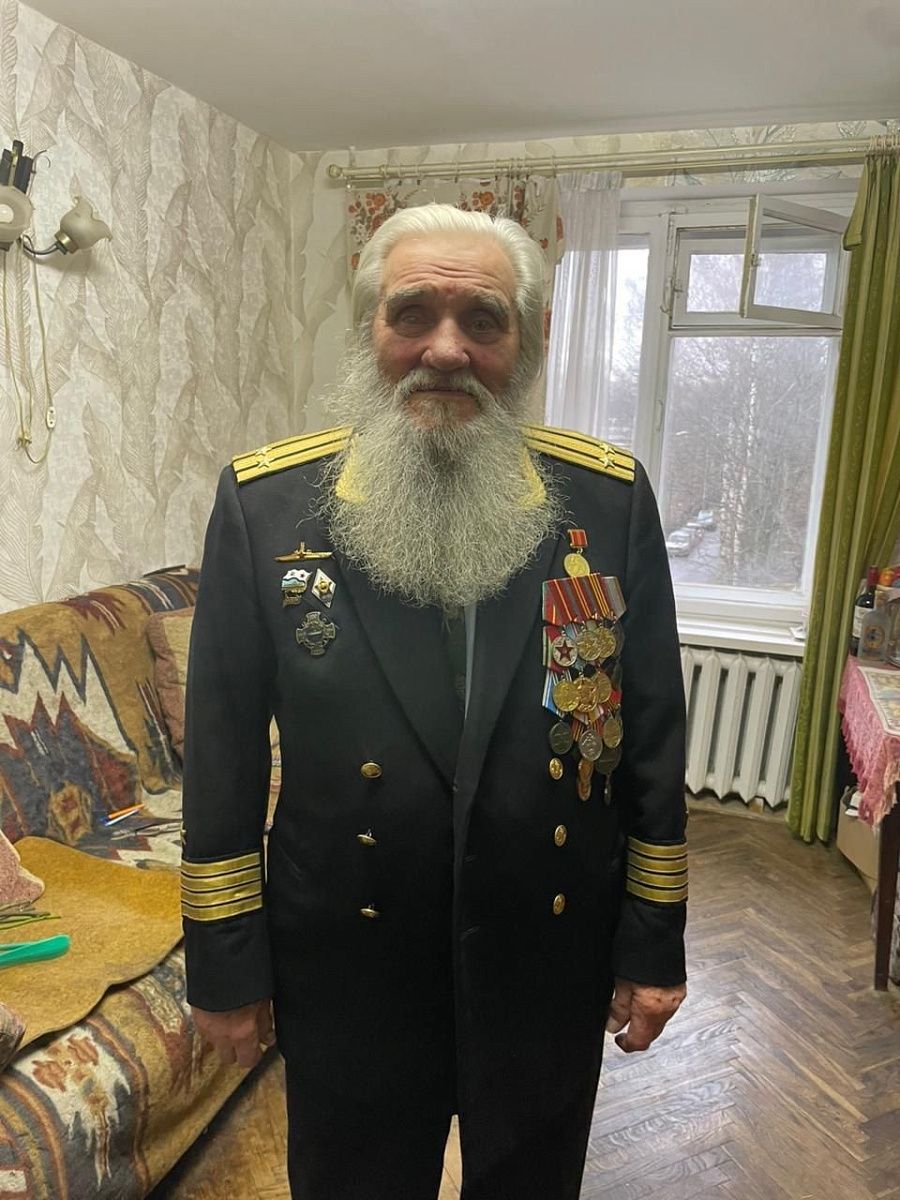 Ветеран Вооружённых сил из Колпино Юрий Шендерук отметил 90-летие