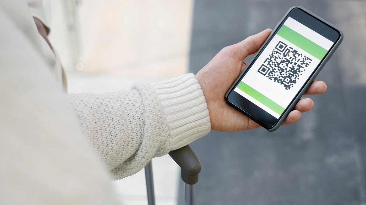 В Петербурге для иностранцев введут QR-коды