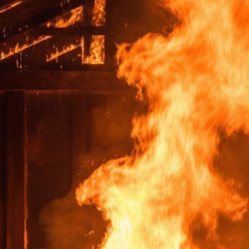 В Пушкинском районе сгорели бытовки