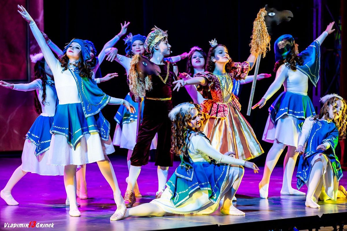  7 и 8 января в КДЦ «Ижорский» прошло Рождественское представление для детей