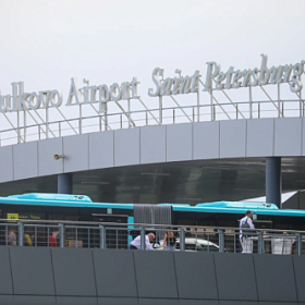 Рейсы из Петербурга в Москву массово задерживаются из-за непогоды