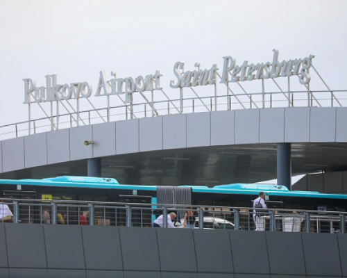 Рейсы из Петербурга в Москву массово задерживаются из-за непогоды