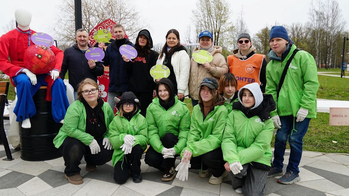 Центральной площадкой Дня благоустройства стал «Сказочный субботник» в сквере на Раумской улице
