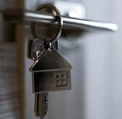 В Петербурге осудили группу квартирных мошенников