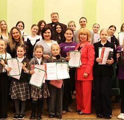 В здании колпинского муниципалитета состоялось вручение благодарственных писем 