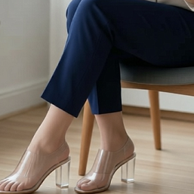 Эксперт назвал самую модную обувь весны