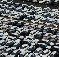 Альтернативный импорт авто в Россию снизился на 14% с начала года Альтернативный импорт авто в Россию снизился на 14% с начала года