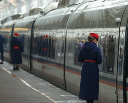 Дополнительные «Сапсаны» из Москвы в Петербург продолжат курсировать до 11 января
