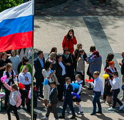 Последние звонки в российских школах пройдут 24 мая