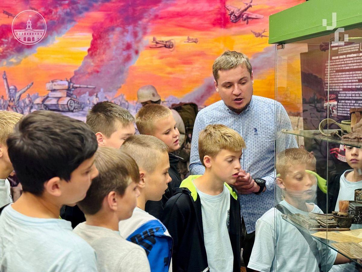 Колпинский район с теплотой принял детей из Мариуполя Колпинский район с теплотой принял детей из Мариуполя