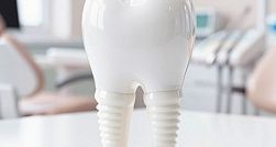 В России из отходов рыбопромышленности сделают зубные импланты