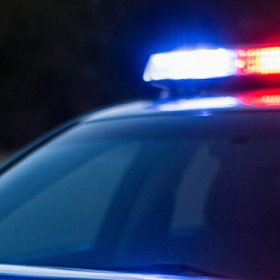 В Металлострое пьяные подростки разбили остановку