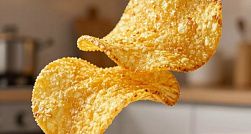 Врач объяснила причины зависимости от чипсов