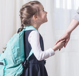 Новая уловка мошенников нацелена на родителей школьников и учеников