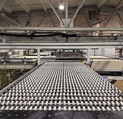 «Свеза» в Петербурге усовершенствовала оборудование для раскроя фанеры