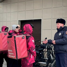 ГАИ проведёт в Петербурге масштабную проверку курьерских электровелосипедов