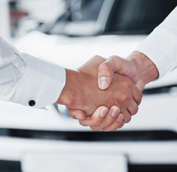 В 2026 году объём продаж новых легковых авто в России сохранится на уровне 1,3 млн