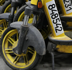 Выяснилось, когда в Петербурге может завершиться сезон самокатов