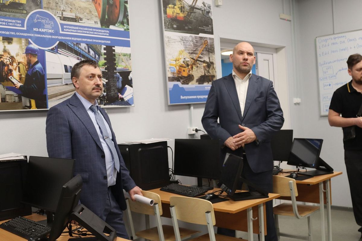 «Красота требует жертв»: о чем глава Колпинского района говорил с журналистами