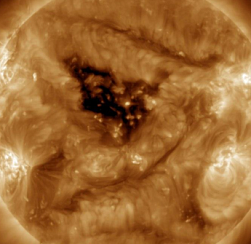 Декабрь начался одной из самых сильных вспышек на Солнце