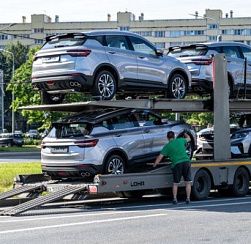 Российский авторынок ожидает в I квартале 2026 года обвал продаж на 40%, прогнозируют аналитики "Автостата" Российский авторынок ожидает в I квартале 2026 года обвал продаж на 40%, прогнозируют аналитики "Автостата"