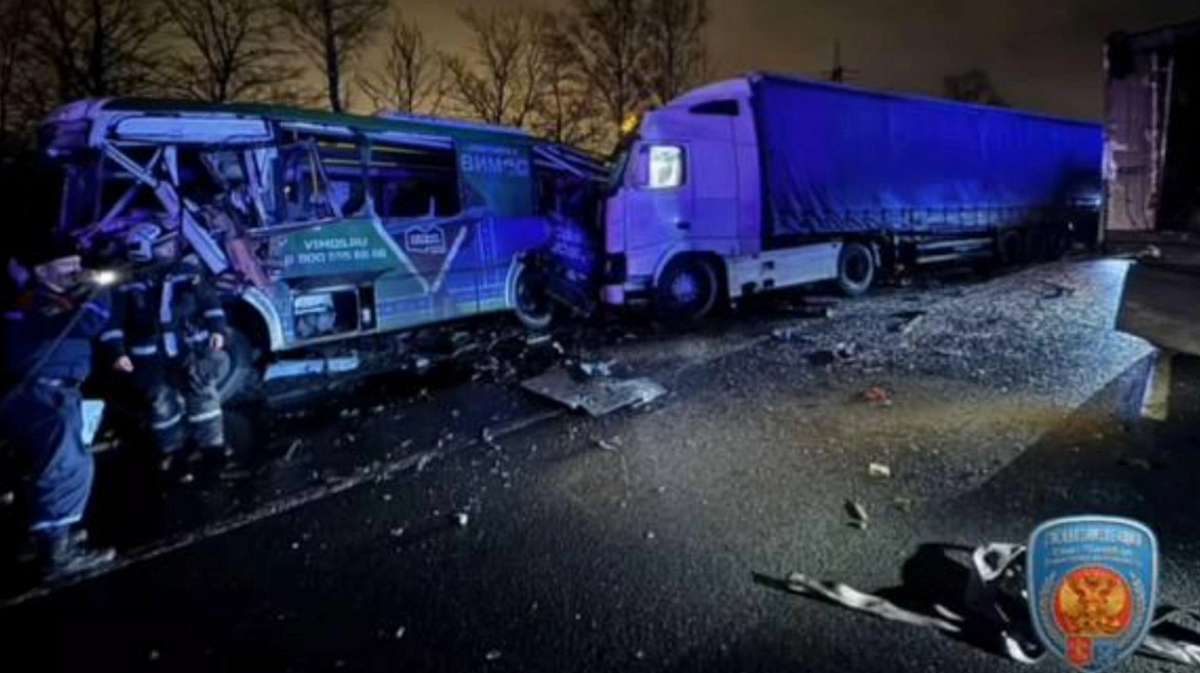 Два человека погибли в результате аварии на Московском шоссе