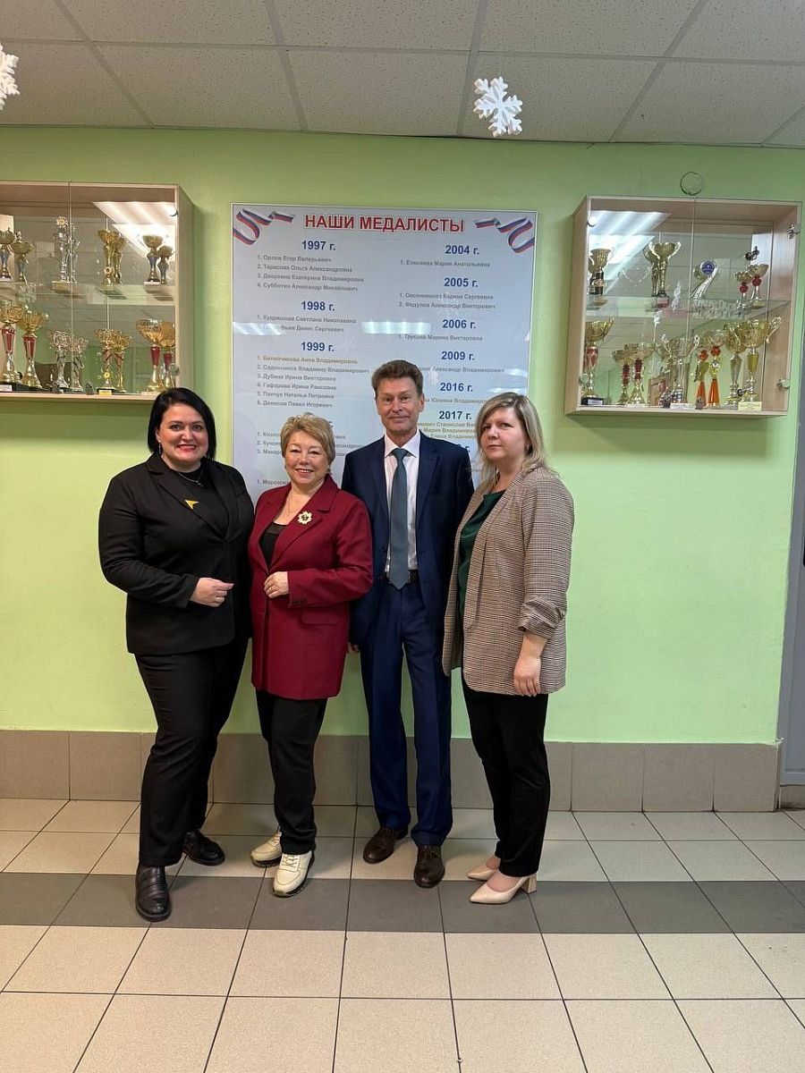 Руководитель Центра развития воспитательных технологий МДЦ «Артек» посетила школу №420