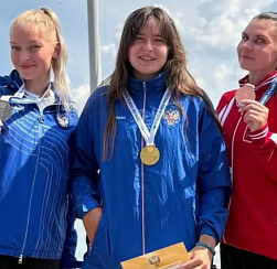 Колпинская спортсменка стала призером чемпионата России по гребле на байдарках и каноэ в марафоне
