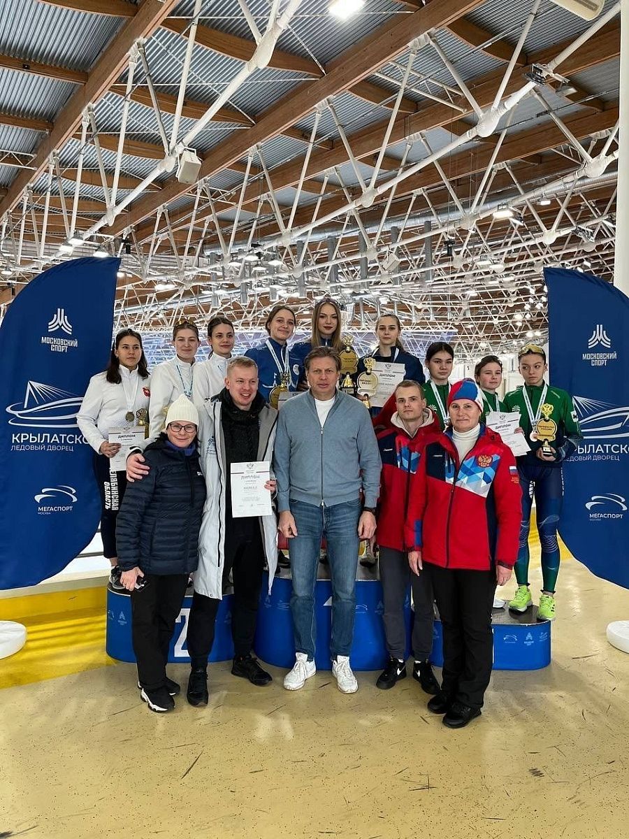 В Москве, на ледовом дворце «Крылатское», прошло первенство России по конькобежному спорту