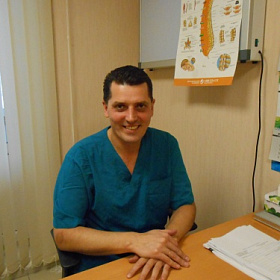 Золотые руки врача-остеопата клиники «Заботливый Доктор»